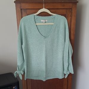 LOFT Women's Light Green V-Neck Sweater